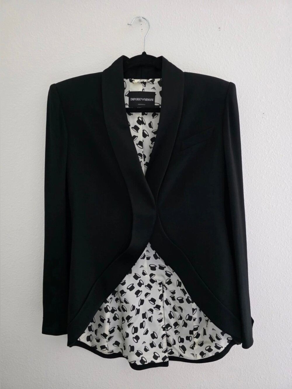 Emporio Armani Women's Black Tuxedo Blazer Acetate/Viscose W/Printed Lining Sz 2